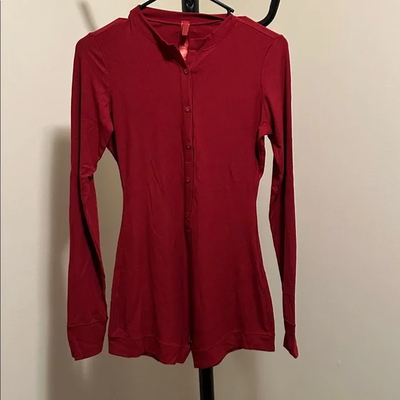 Skims Soft Lounge Onesie - Picture 3 of 12